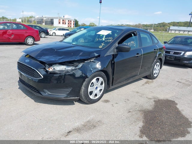Ford FOCUS S 2017 1FADP3E28HL284230 Image 2