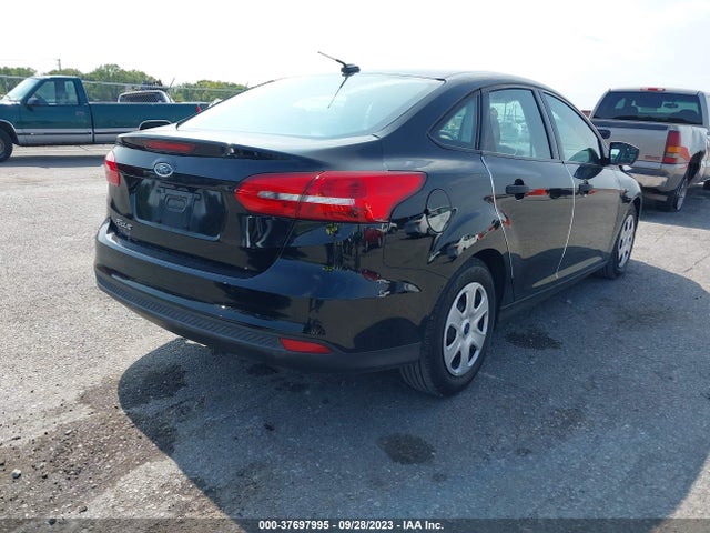 Ford FOCUS S 2017 1FADP3E28HL284230 Image 4