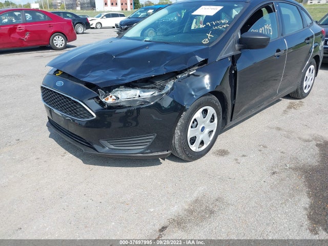 Ford FOCUS S 2017 1FADP3E28HL284230 Image 6