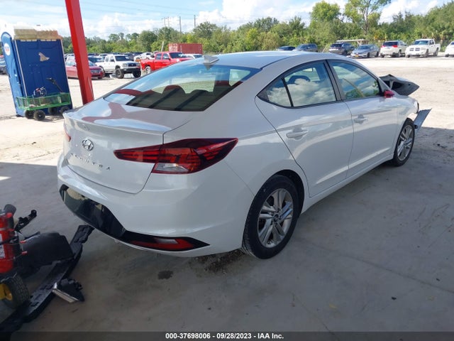 Hyundai ELANTRA SEL 2020 5NPD84LF4LH573394 Image 4
