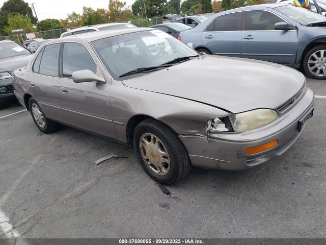 1995 TOYOTA CAMRY XLE VIN: JT2GK13EXS0094020