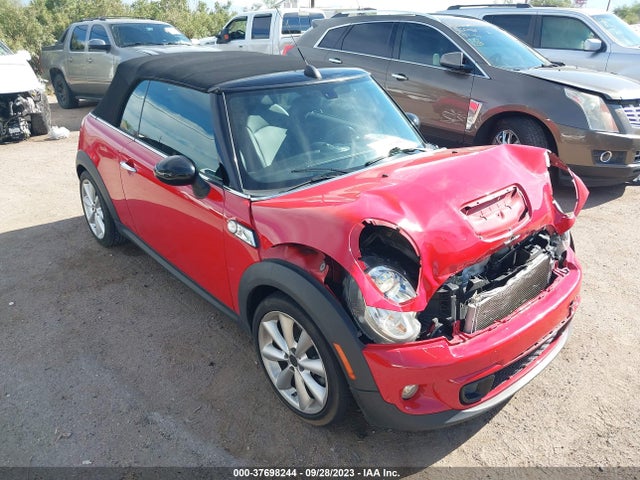 2015 MINI CONVERTIBLE WMWZP3C56FT708656 Photo 0