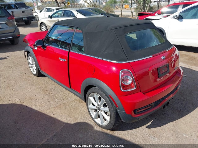 2015 MINI CONVERTIBLE WMWZP3C56FT708656 Photo 2
