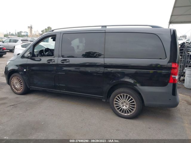 WD4PG2EE7H3317817 Mercedes-Benz METRIS PASSENGER VAN