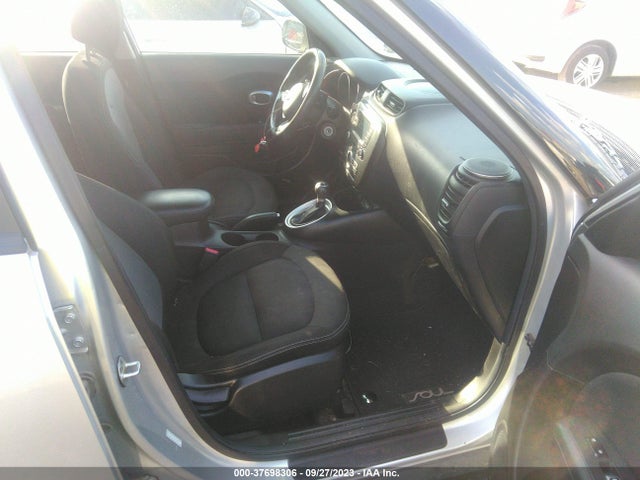 37698306 :رقم المزاد ، KNDJP3A57H7449559 vin ، 2017 Kia Soul + مزاد بيع