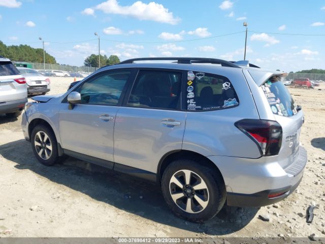 JF2SJADC4HH529921 Subaru Forester Premium