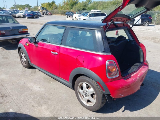 2009 MINI COOPER HARDTOP WMWMF33589TT69951 Photo 2