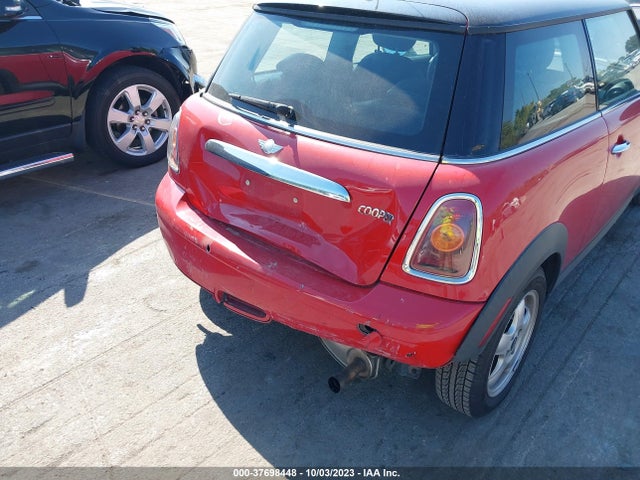 2009 MINI COOPER HARDTOP WMWMF33589TT69951 Photo 5
