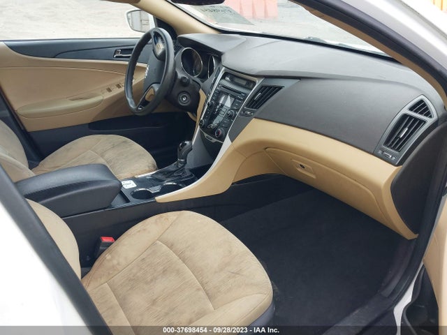 2013 HYUNDAI SONATA GLS VIN: 5NPEB4AC3DH526714