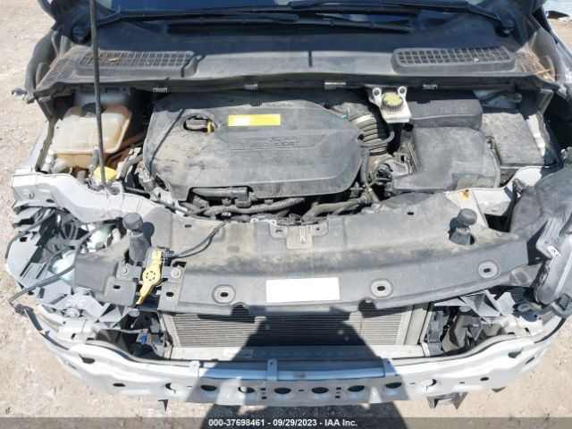 1FMCU0GX3GUC78328 Ford ESCAPE SE