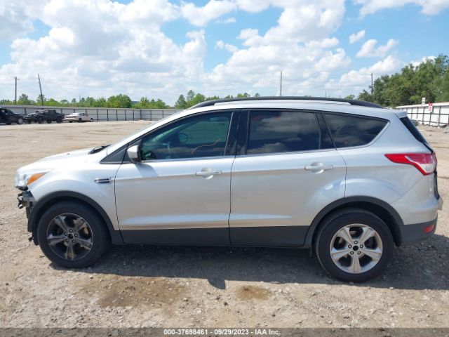 1FMCU0GX3GUC78328 Ford ESCAPE SE
