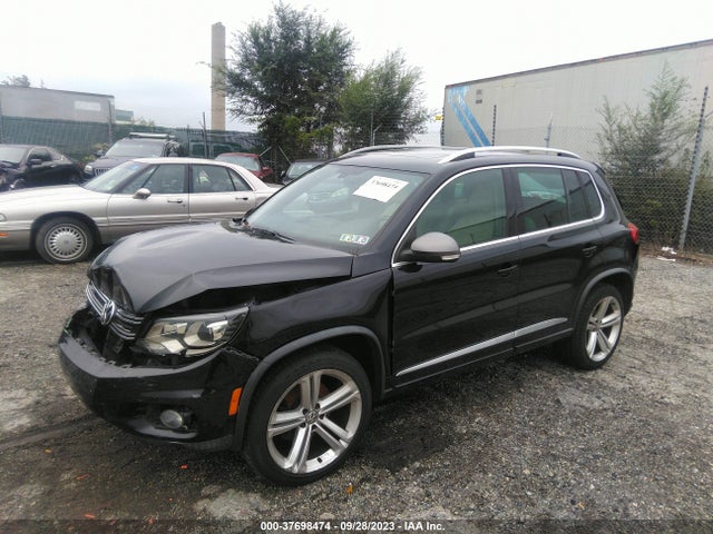 WVGBV7AX8FW109208 Volkswagen Tiguan R-line