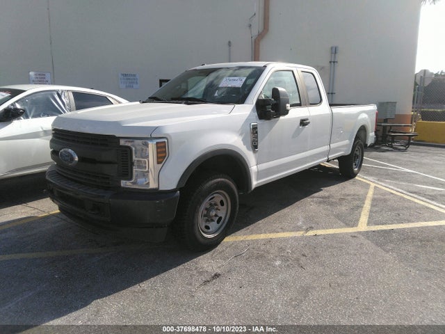 Ford Super Duty F-250 Srw Xl/xlt/lariat 2018 1FT7X2A67JEC68444 Image 2