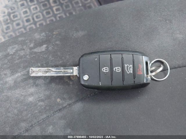 KNDJN2A27H7468540 KIA Soul Base