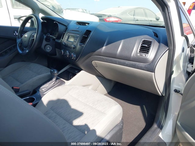2015 KIA FORTE LX VIN: KNAFK4A65F5324293