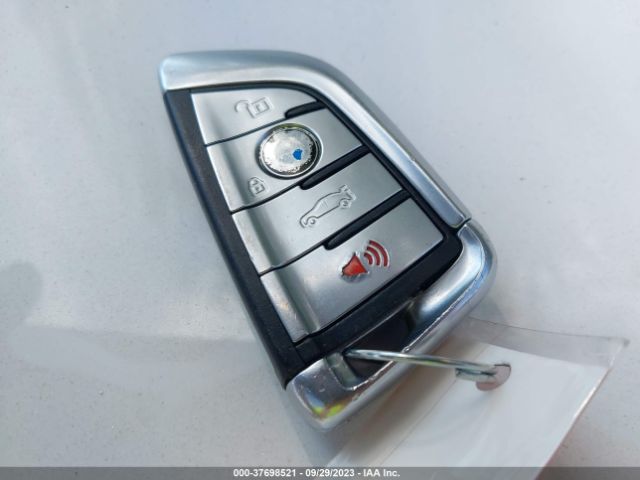 WBA7F0C5XJGM22724 BMW 7 Series 750i