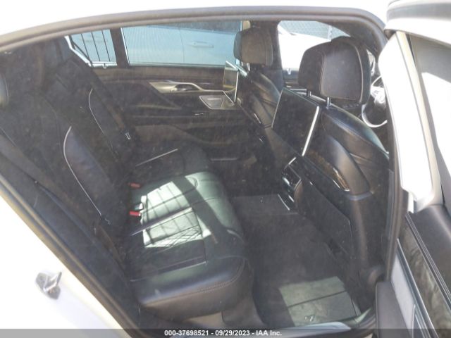 WBA7F0C5XJGM22724 BMW 7 Series 750i