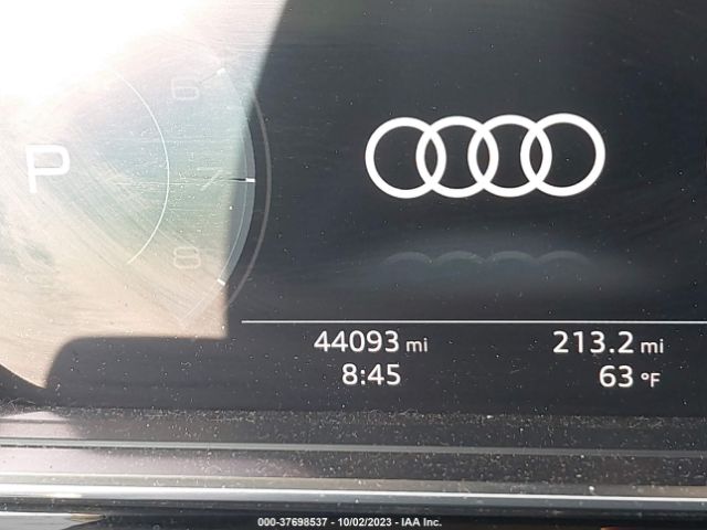 2019 AUDI A8 WAU8DAF87KN022512 Photo 6