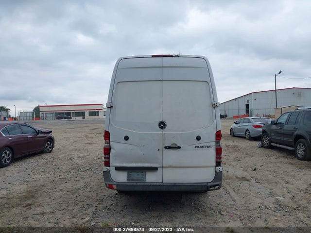 2012 MERCEDES-BENZ SPRINTER CARGO VANS VIN: WD3PE8CB9C5671860