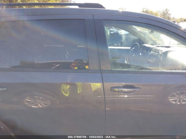 3C4PDCAB8JT524795 Dodge JOURNEY SE