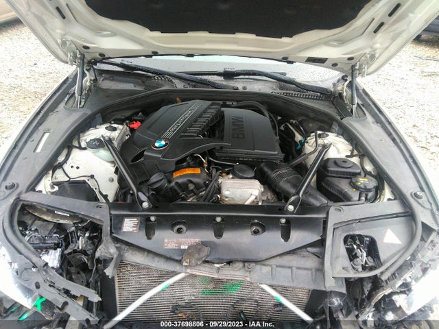 BMW 5 Series 535i Xdrive 2015 WBA5B3C57FD540324 Image 10