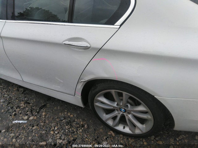 BMW 5 Series 535i Xdrive 2015 WBA5B3C57FD540324 Image 12