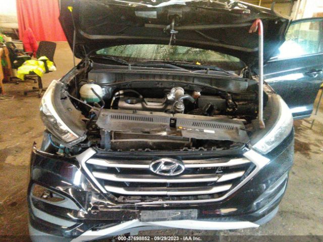 KM8J3CA25HU280012 Hyundai Tucson Sport