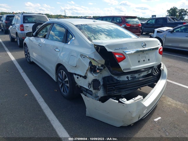 2017 NISSAN ALTIMA 2.5 SV VIN: 1N4AL3AP1HC111441
