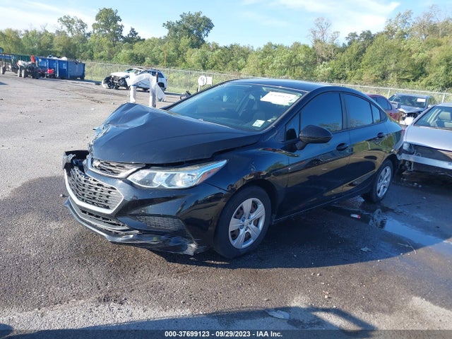 Chevrolet Cruze Ls Auto 2018 1G1BC5SM6J7178008 Image 2
