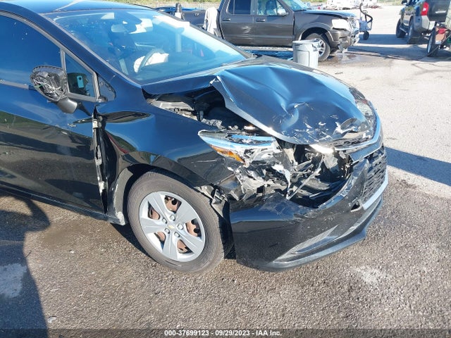 Chevrolet Cruze Ls Auto 2018 1G1BC5SM6J7178008 Image 6