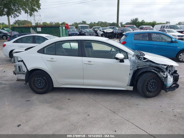 2021 TOYOTA COROLLA LE VIN: JTDEPMAE7MJ171055