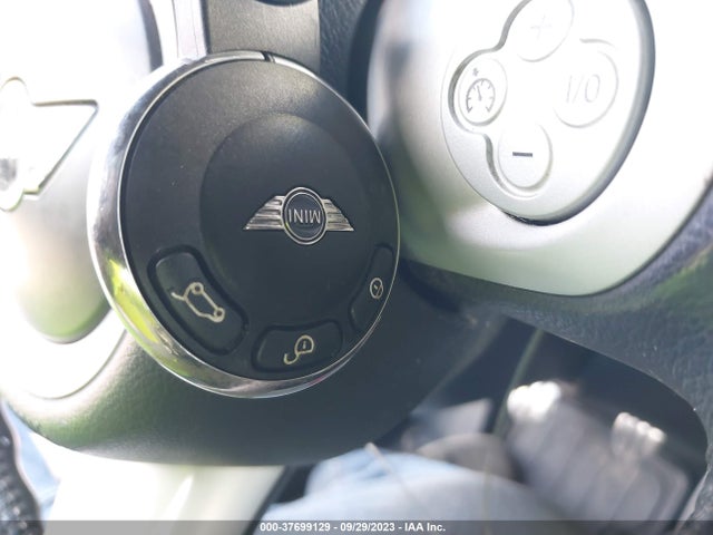2010 MINI COOPER HARDTOP WMWMF9C56ATF97599 Photo 10