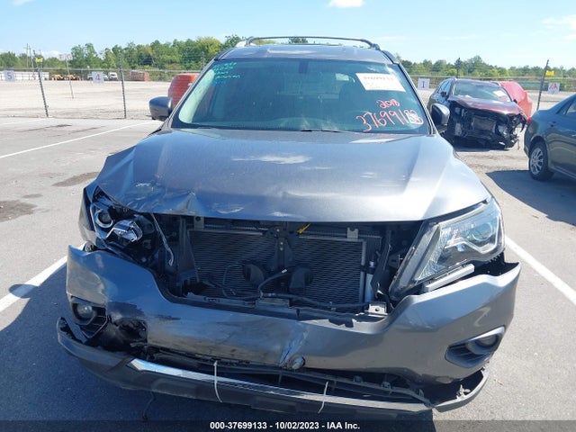 2018 NISSAN PATHFINDER SL VIN: 5N1DR2MN3JC652437