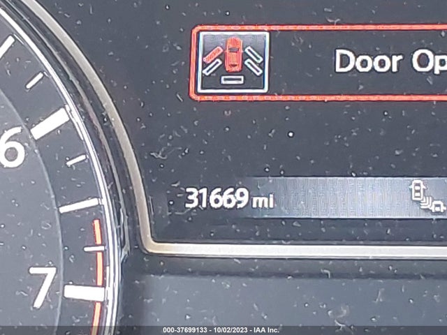 2018 NISSAN PATHFINDER SL VIN: 5N1DR2MN3JC652437