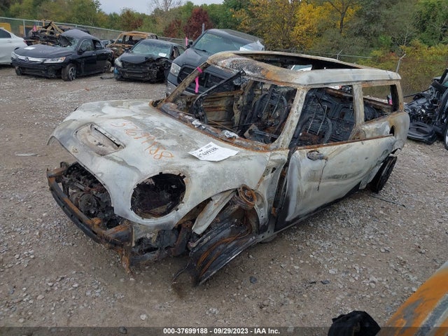 2008 MINI COOPER S CLUBMAN WMWMM33518TP72030 Photo 1