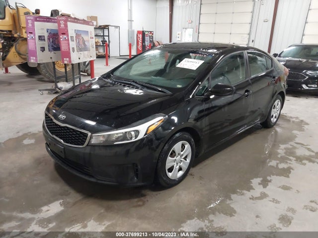 KIA FORTE LX 2017 3KPFL4A72HE116209 Image 2