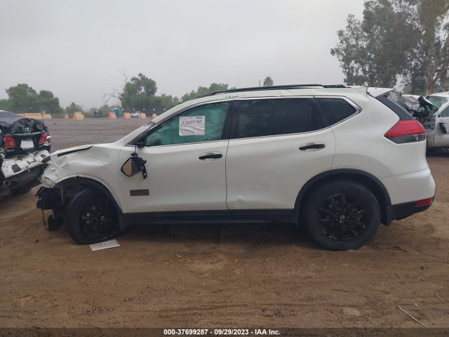 2017 NISSAN ROGUE SV VIN: 5N1AT2MT5HC771250