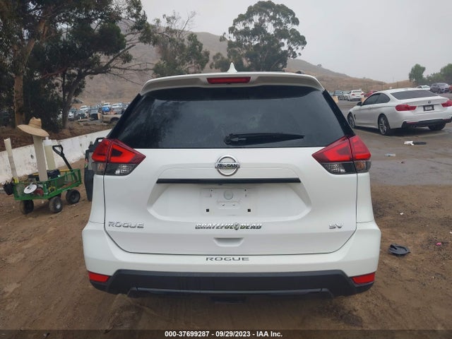2017 NISSAN ROGUE SV VIN: 5N1AT2MT5HC771250