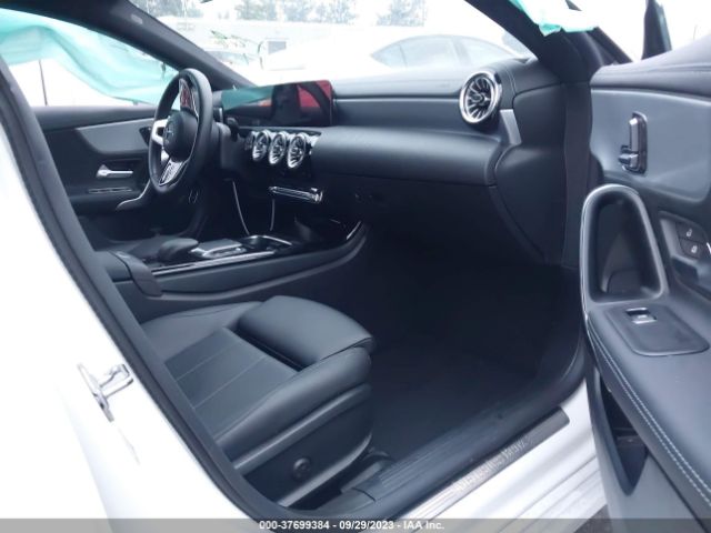 W1K5J4GB2NN285074 Mercedes-Benz Cla Cla 250