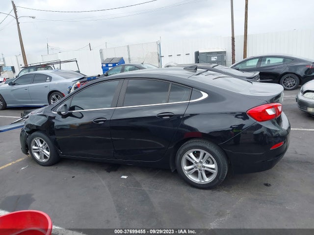 Chevrolet Cruze Lt Auto 2018 1G1BE5SM2J7247755 Image 14
