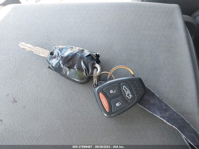 2005 JEEP GRAND CHEROKEE LAREDO VIN: 1J4GS48K05C682321
