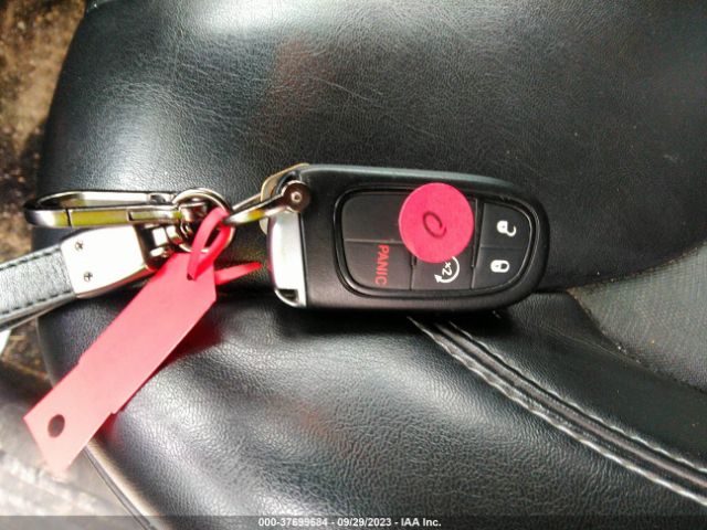 1C4PJMLN8KD158642 Jeep Cherokee Latitude Plus