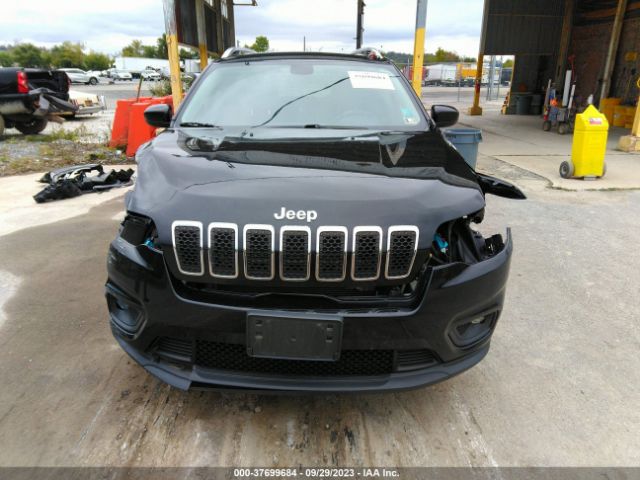 1C4PJMLN8KD158642 Jeep Cherokee Latitude Plus