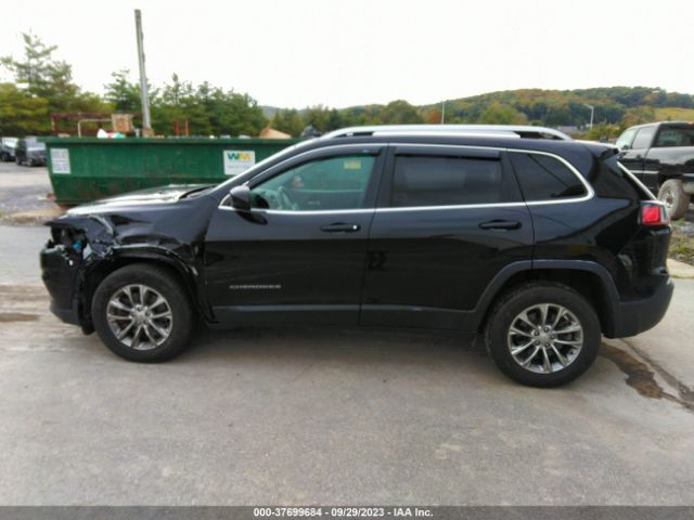 1C4PJMLN8KD158642 Jeep Cherokee Latitude Plus