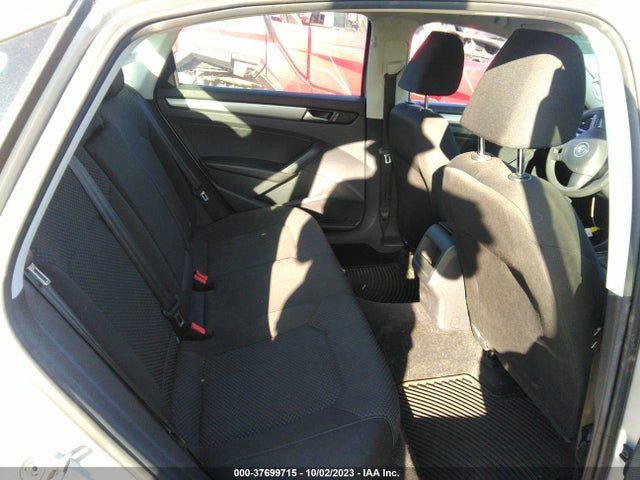 1VWAS7A35FC067858 Volkswagen Passat 1.8t S