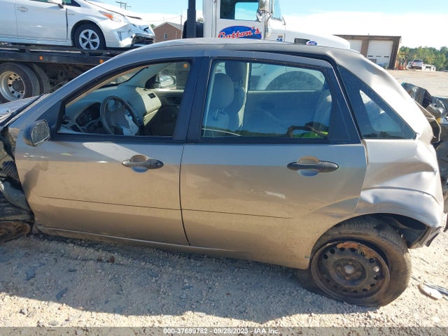 2005 FORD FOCUS ZX4 VIN: 1FAFP34N25W252310