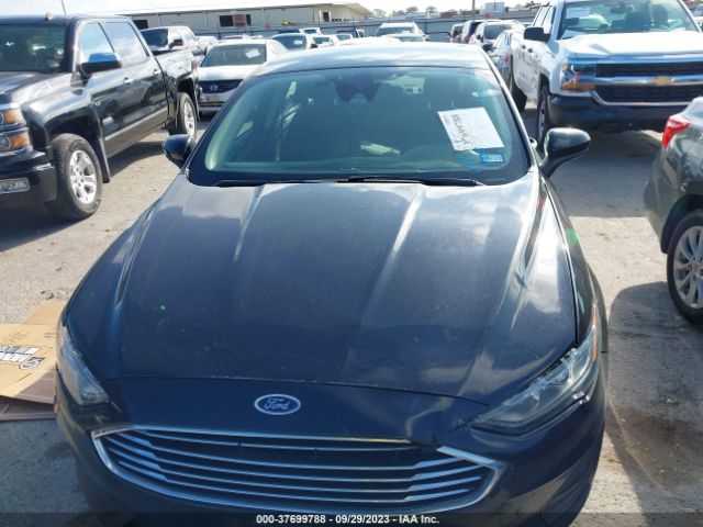 3FA6P0LU3KR240088 Ford Fusion Hybrid Se