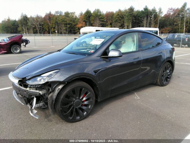 7SAYGDEF7PF692436 Tesla Model Y Performance