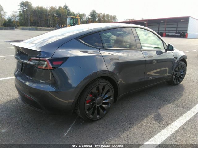 7SAYGDEF7PF692436 Tesla Model Y Performance