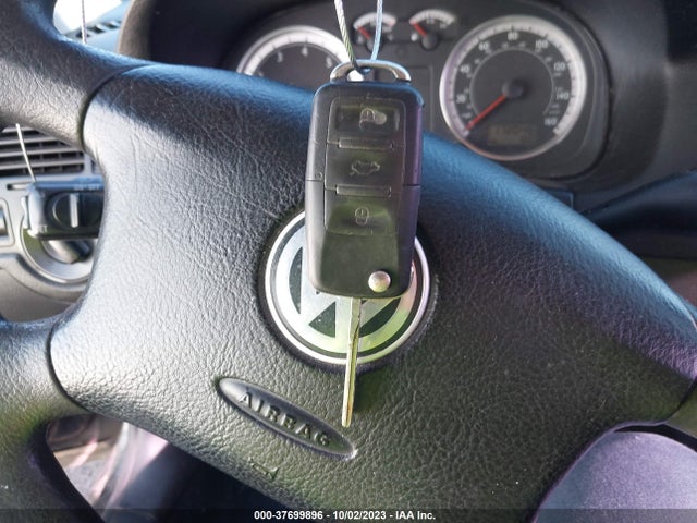 2005 VOLKSWAGEN JETTA SEDAN GL VIN: 3VWRK69M65M018417